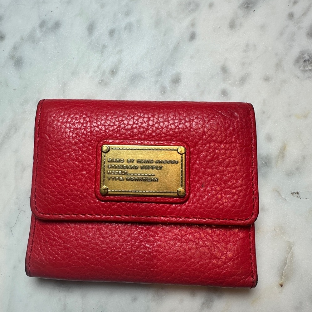Marc by Marc Jacobs Red Pebbled Leather Trifold Wallet with Gold Plaque